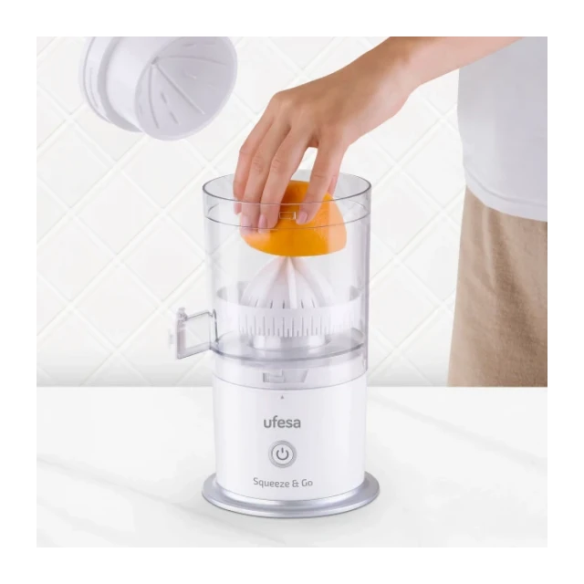 Cediljka za citruse Ufesa Squeeze&Go/punjivi/snaga 45W/beli